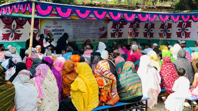 ঝিকুট ফাউন্ডেশনের উদ্যোগে সিরাজদিখানে এক হাজার মানুষকে বিনামূল্যে চিকিৎসা সেবা